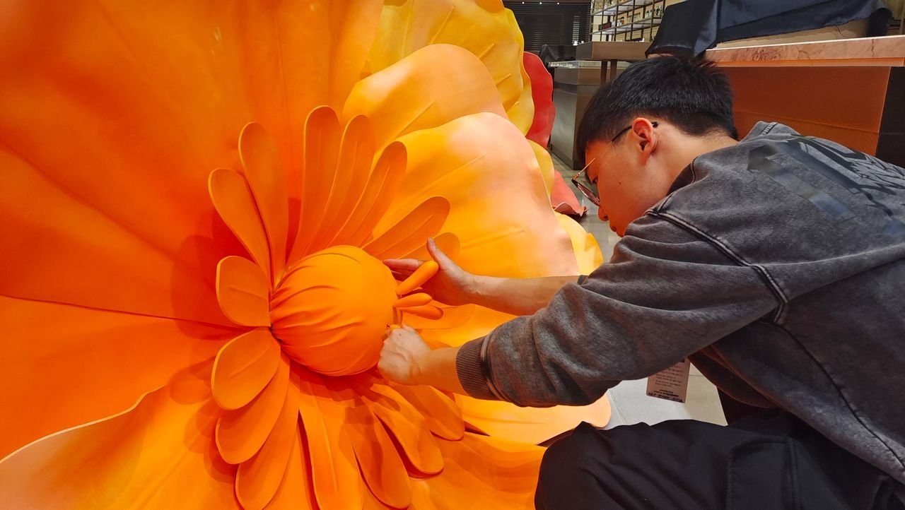Garden of Dreams — install crew
