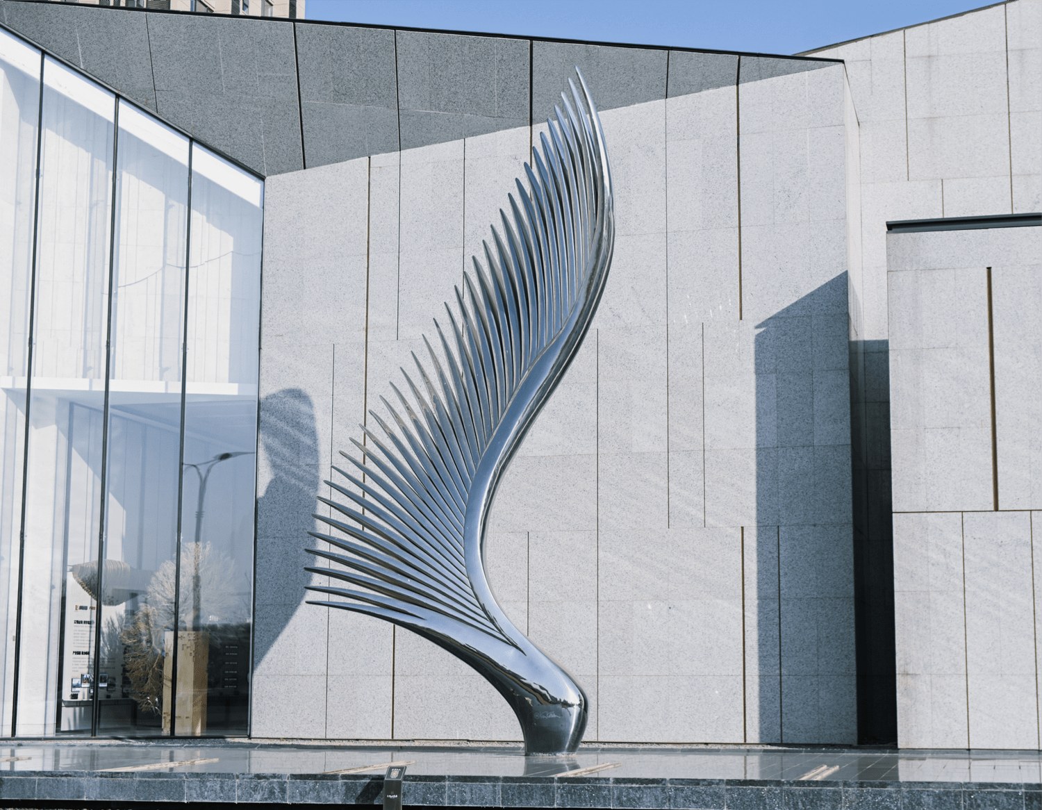 Ken Kelleher’s Ten-Metre Velocity Variation Becomes a Cornerstone of the Jindi City Art Museum